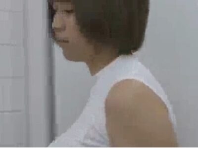 โป๊ญี่ปุ่นเด็ดๆxxx สาวหุ่นดีนมใหญ่ โดนรุมเอา 2 ต่อ 1 กำลังจะเข้าห้องก็โดนข่มขืน