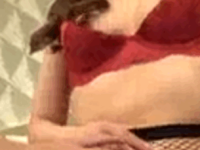 หนุ่มใหญ่ออฟเด็กสาวหาเงินเรียน มาเย็ดที่โรงยิม