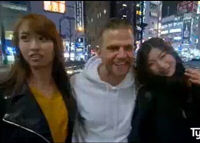 ฝรั่งหนุ่มหล่อกระเป๋าหนักมาเที่ยวญี่ปุ่นครั้งเเรกก่อนจ้างสาวเอเชียมาxxxที่ห้อง