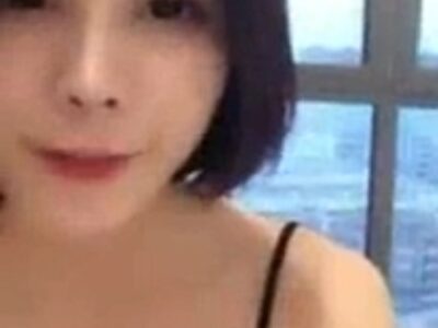 สาวเอเชียสวยน่ารักนมใหญ่สุดๆเจ็บจนต้องหลับตา