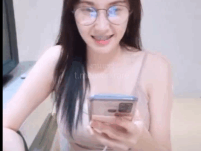 คลิปXXXไลฟ์สด น้องกู๊ด วีเจ MLive  สาวแว่นขาวใสน่าเย็ด